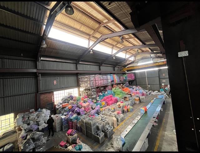 1,850M² WAREHOUSE TO LET IN CHLOORKOP
